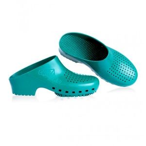 Calzuros size 38-39 green clogs brand new from Italy ☘️